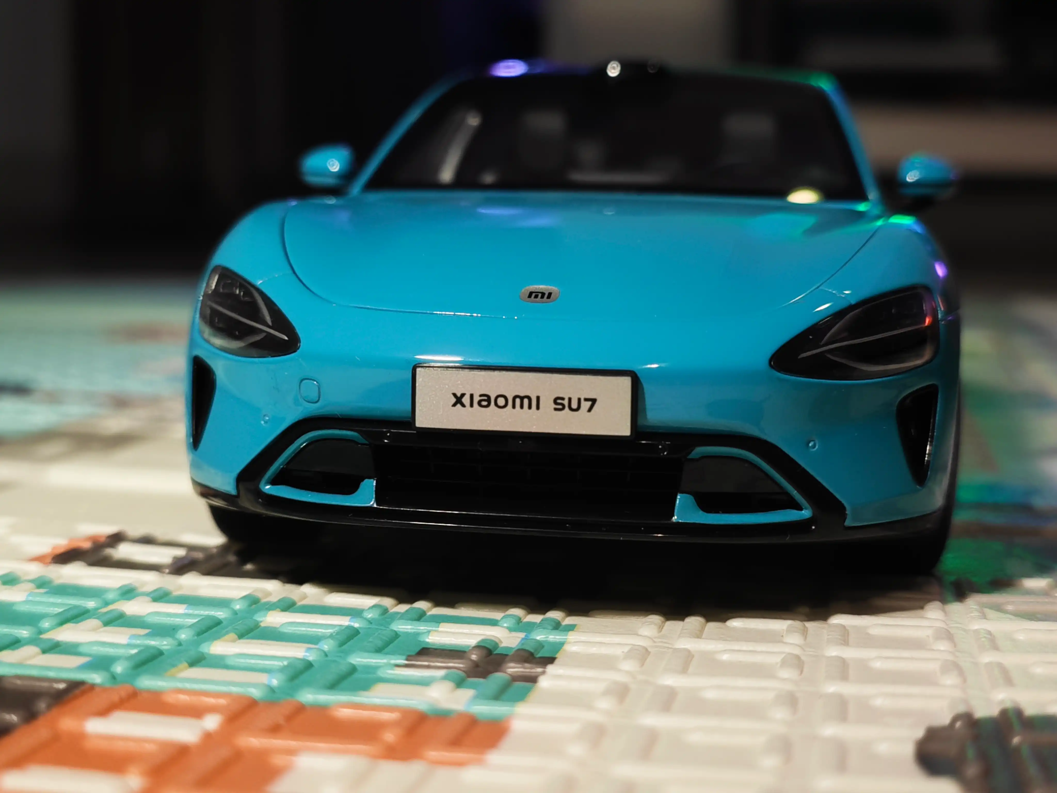 Xiaomi SU7 1:18 model - Every diecast collector's dream 